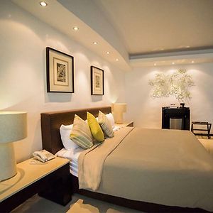 Master Suite Spa Bath